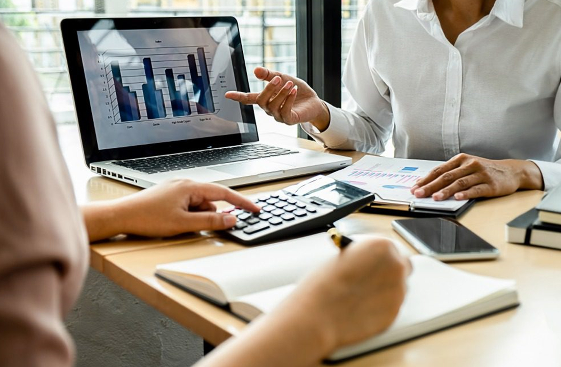 How Economic Indicators Influence Financial Decisions